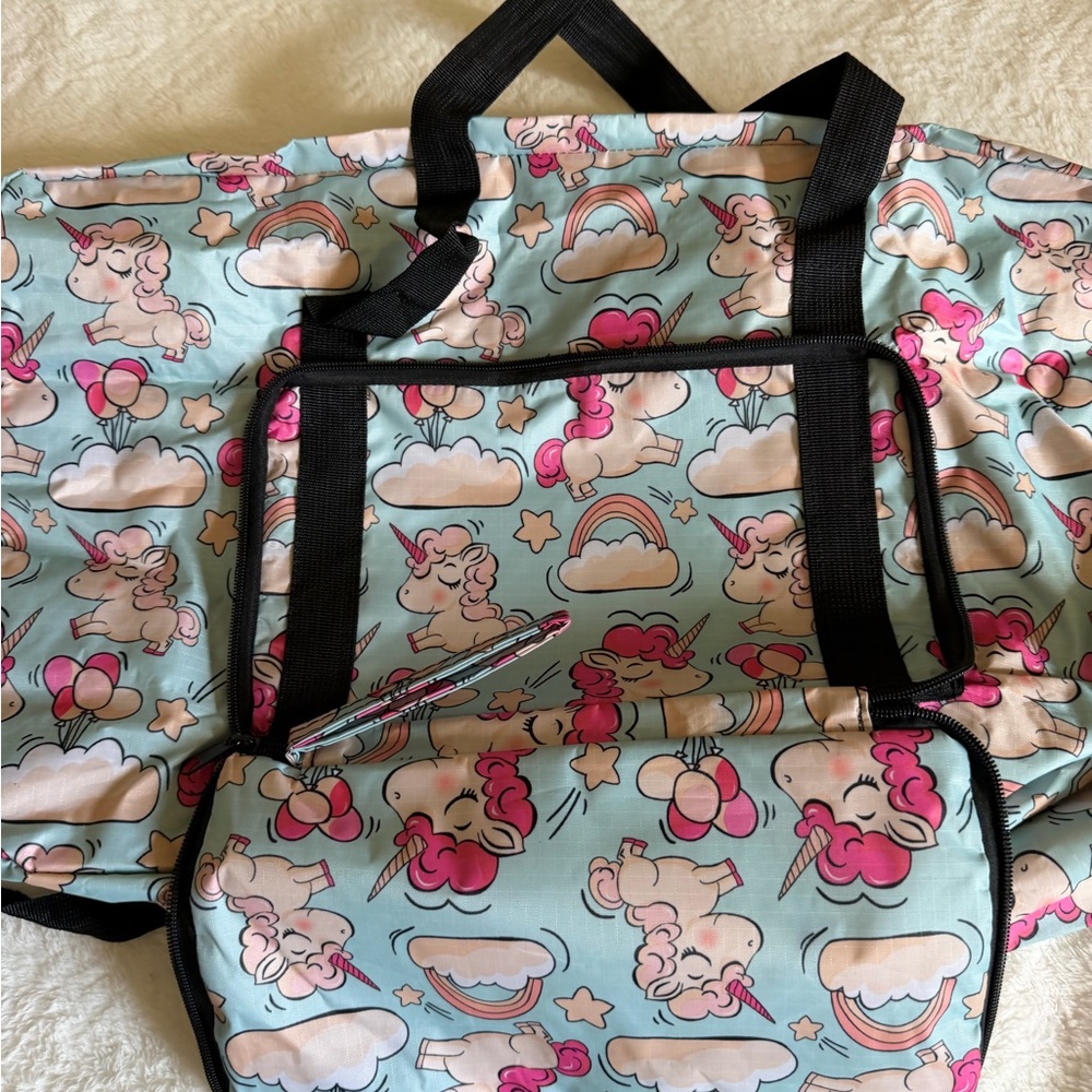 Foldable Unicorn Print Travel Weekender - Picture 9 of 12